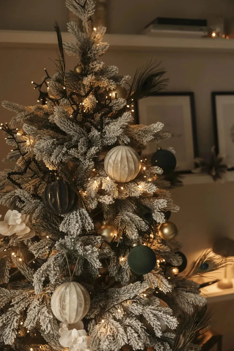 Künstlicher Weihnachtsbaum mit Schnee - Elsa | 150 cm