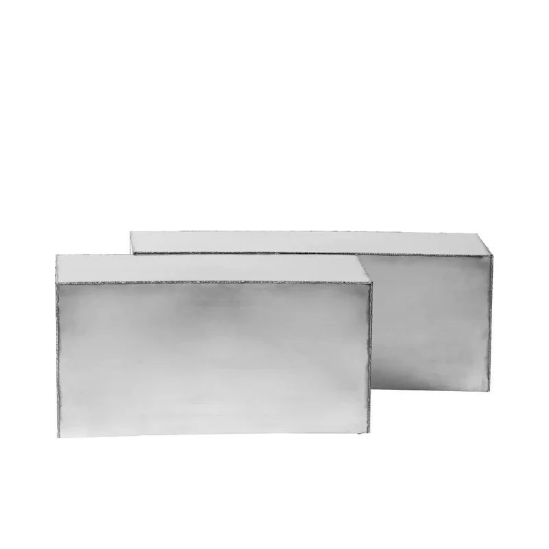 Ferra Couchtisch 2er-Set Edelstahl - ferm LIVING