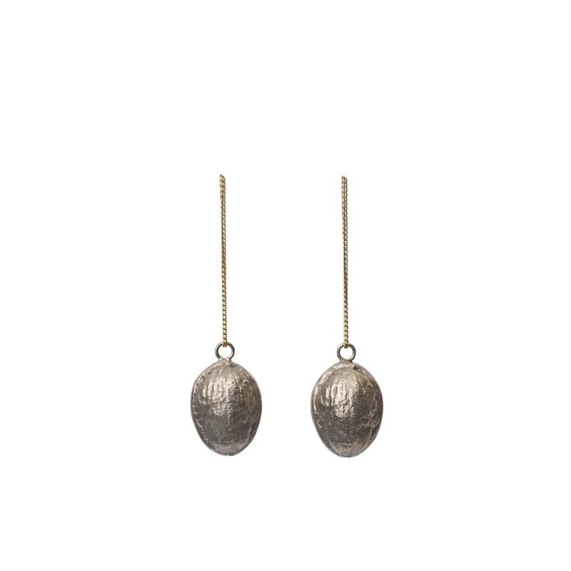 Acorn & Walnut Christbaumschmuck Eichel & Walnuss Messing 2er-Set - ferm LIVING