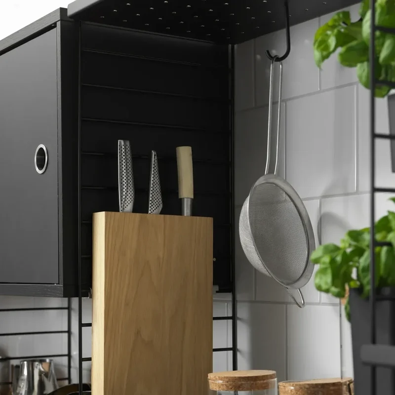 String Schrank mit Schwenktür - String Furniture