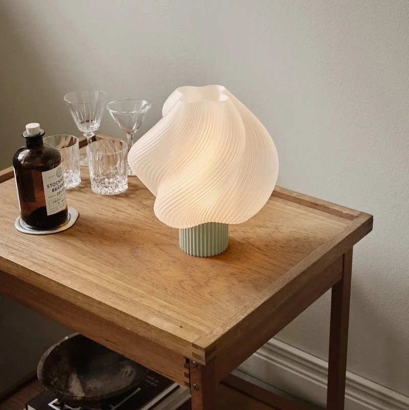 Soft Serve Tischleuchte – Crème Atelier Lampe