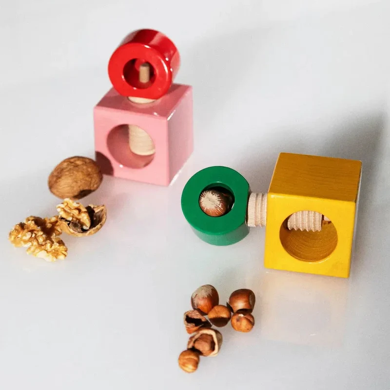 Alessi Nussknacker ES20 – Design Ettore Sottsass