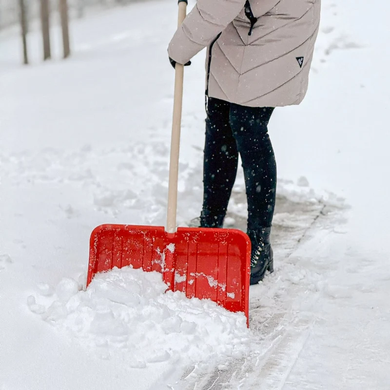 SHW Schneeschieber-Kunststoff mit Stiel und D-Griff