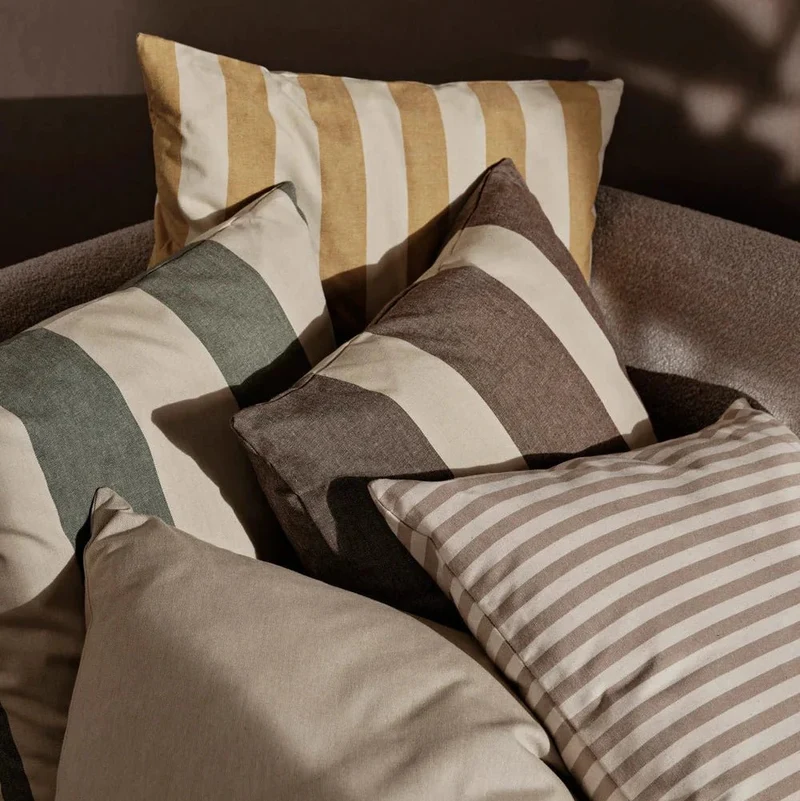 Outdoor Kissen Strand sand/off-white - ferm LIVING