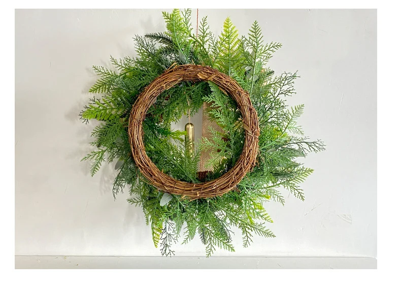 Weihnachts-Tannenzapfen-Glocken-Kranz, Türdekoration, 45 cm Durchmesser, Landhausstil, Kunststoff & Metall & Naturmaterialien