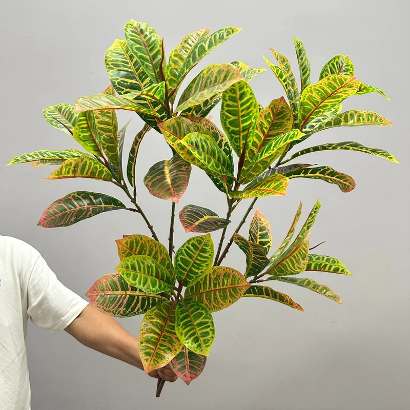 Künstliche Croton-Pflanze, 64 cm, für Innen- und Außenbereich, PE/PVC-Material