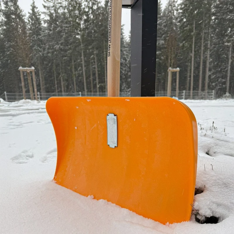 SHW Schneeschieber "Profi" geschäumt mit Ovalstiel Buche 150 cm