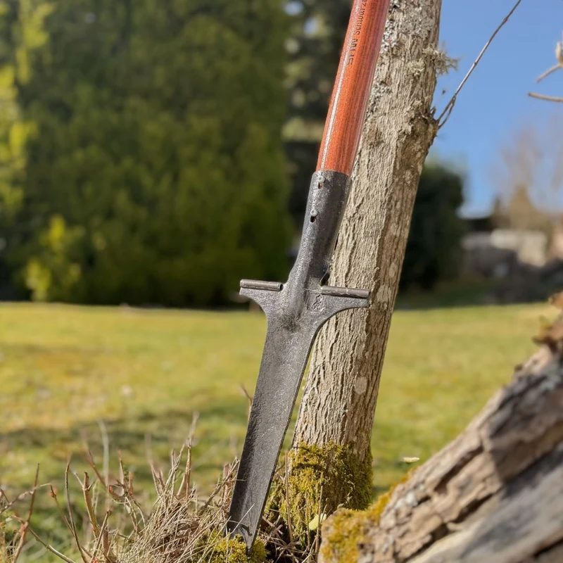 SHW Unkrautstecher "Profi" mit Tritt und Eschen-T-Stiel