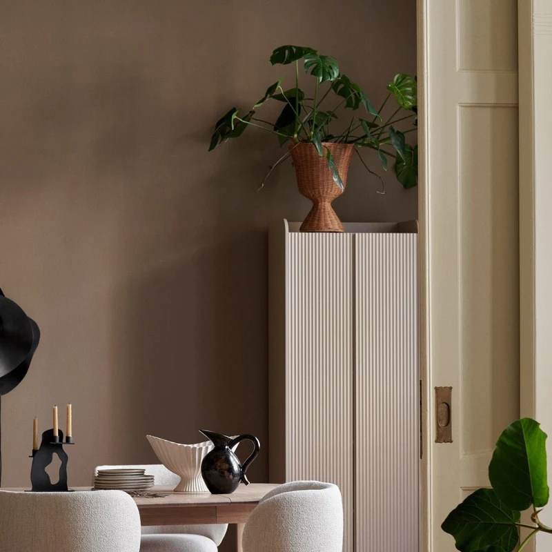 Agnes Pflanzenständer Rattan Low - ferm LIVING