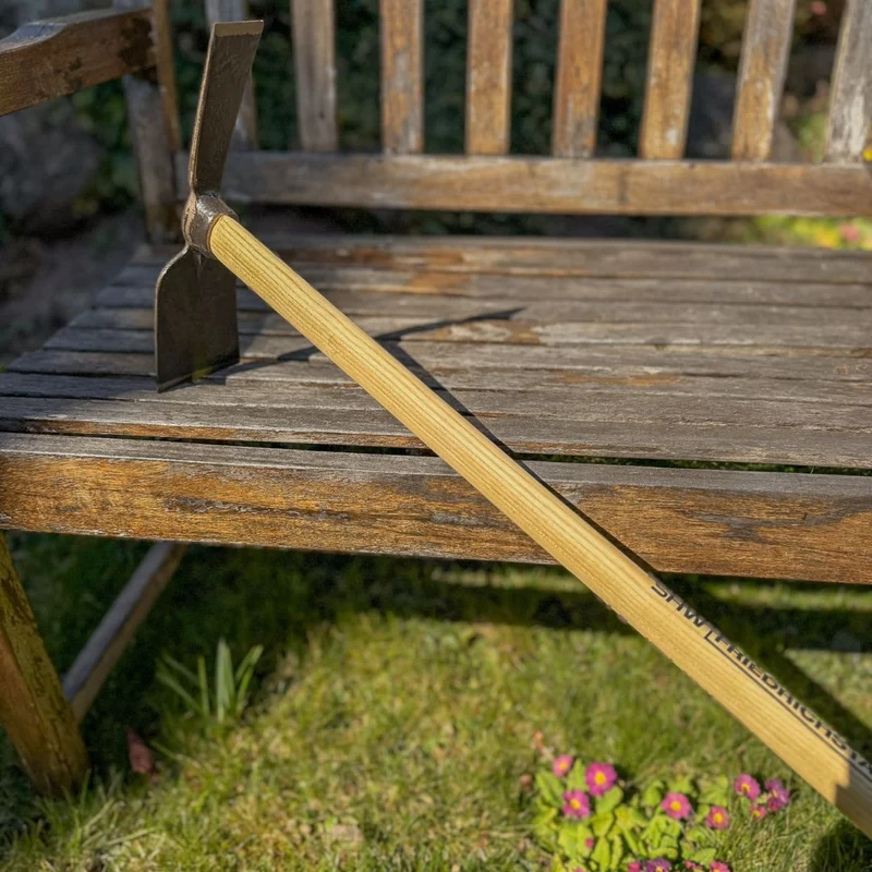 SHW Gartenhacke Breitblatt schmales Blatt mit Eschenstiel 135 cm