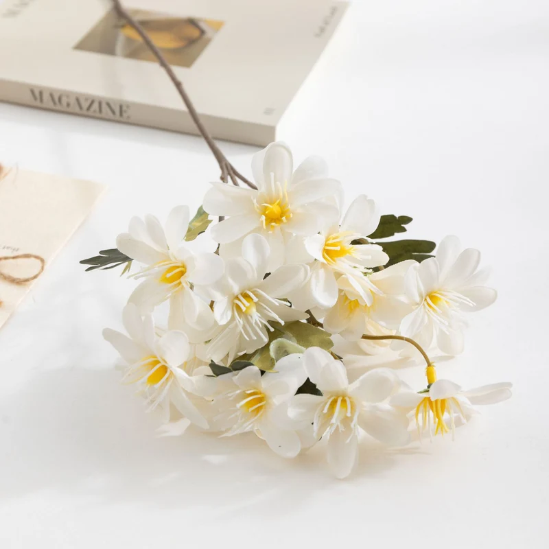 Gänseblümchen Strauß mit 12 Blüten, 47 cm, aus Polyester-Seide, für Hochzeiten, Outdoor und Wohnkultur