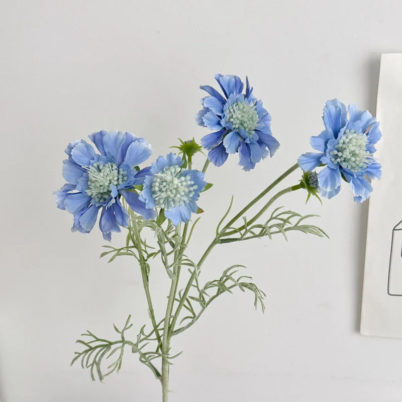 Knautia macedonica (Witwenblume) Kunstblume, 60 cm, 4 Blüten pro Stiel, für Hochzeitsdekoration, Wohnaccessoires und Einzelhandel