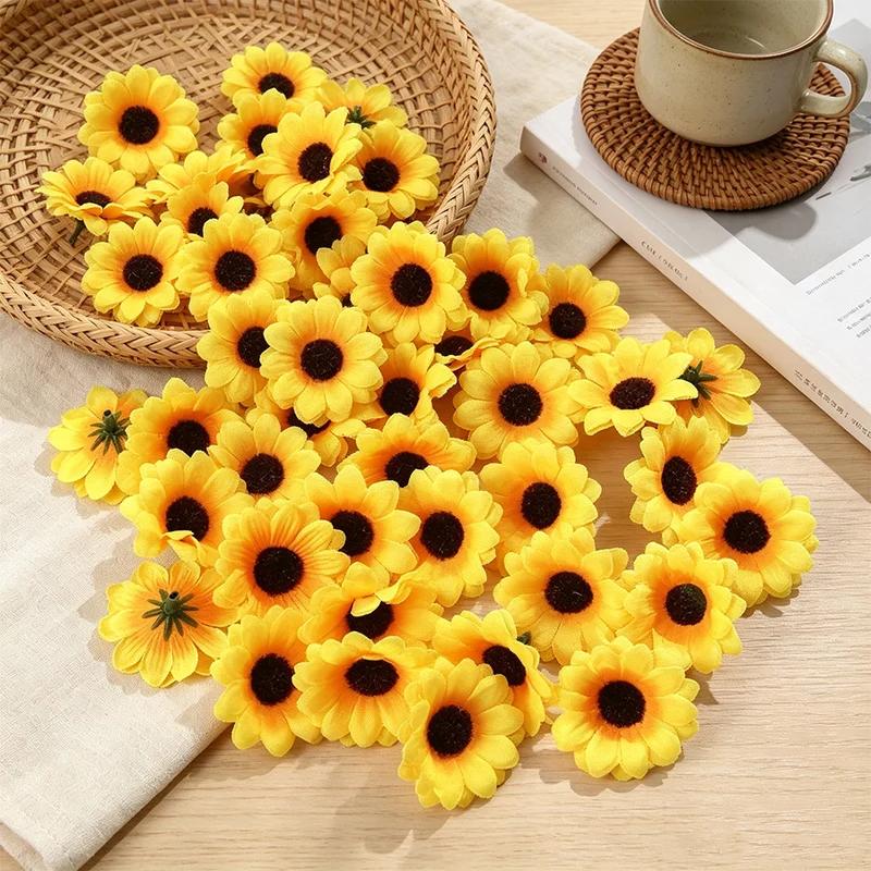 50 Stück künstliche Sonnenblumen, Seidenblüten, 4,5 cm Durchmesser, DIY Hochzeit Dekoration, Grabgestaltung, Shop-Deko, Bastelbedarf