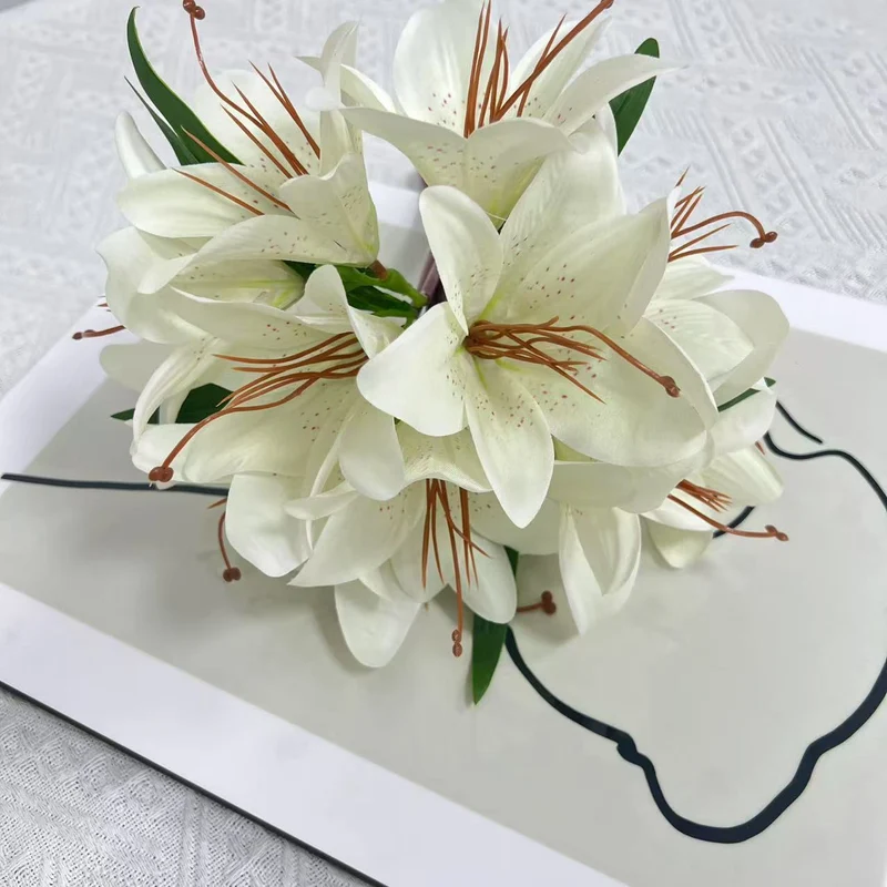 Künstlicher Lilienstrauß 30 cm, Täuschend Echte Lilien aus Seidenstoff, Dauerhafte Kunstblumen für Vase, Tischdeko, Hochzeit, Floristik & Grabschmuck