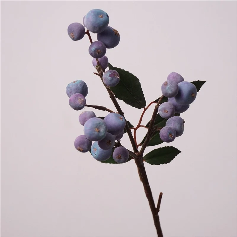Künstlicher Beeren-Zweig 45 cm, Rote Ilex Beeren gefrostet, Dekozweig für Vase, Herbstdeko, Weihnachten & Floristik-Bedarf