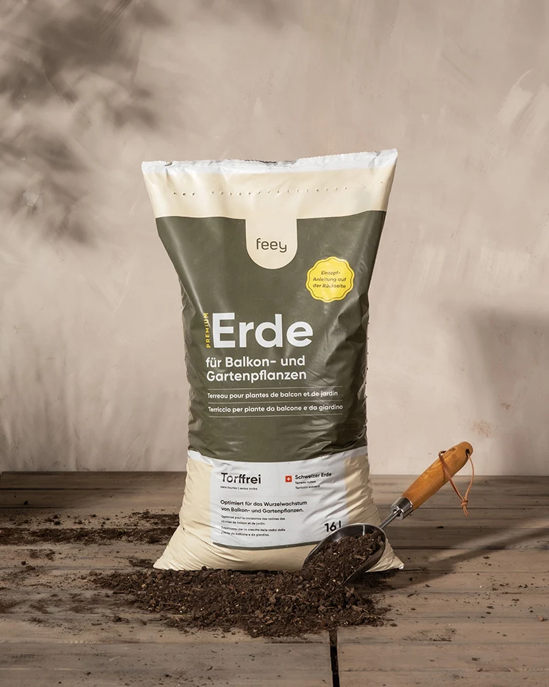 Erde für Balkon- & Gartenpflanzen