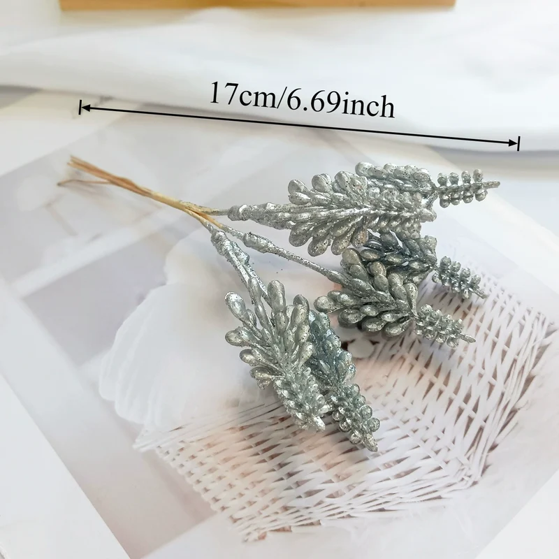 Künstlicher Kiefernzweig Gold 20cm, Deko-Pick mit Perlen, Täuschend Echter Tannenzweig für DIY Gestecke, Weihnachtsdeko & Anstecker