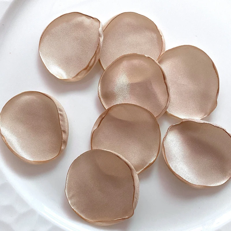 Seidenrosenblätter 200 Stück Großpackung – 4 cm Streudeko für Hochzeit, Tischdeko & Floristik, wiederverwendbar
