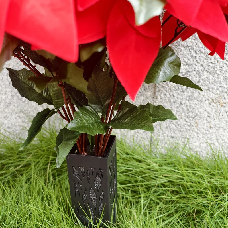 60 cm Weihnachtsdekoration Künstliche Friedhofsblumen Poinsettie mit Vase – 24 Blüten, UV-beständig für Draußen/Grabstätten, Weatherfest