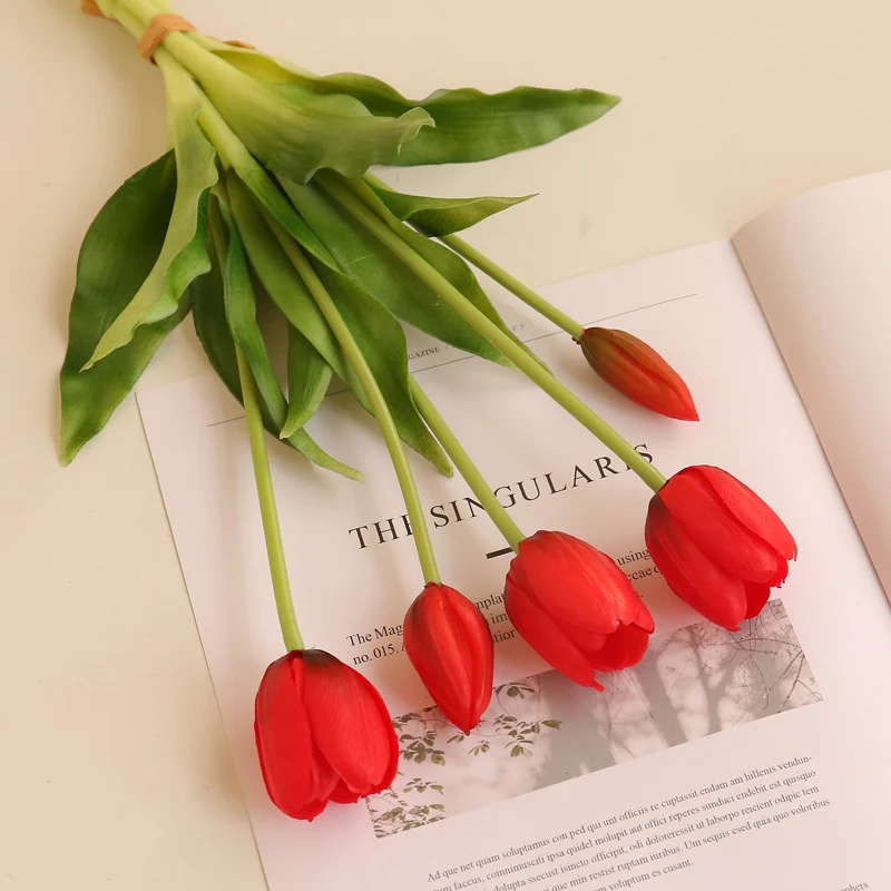 Künstlicher Tulpenstauß | 5 Stiele (3 Blüten + 2 Knospen) | Latex | UV-beständig | Frühjahrs- & Gartendeko | 9 Farben