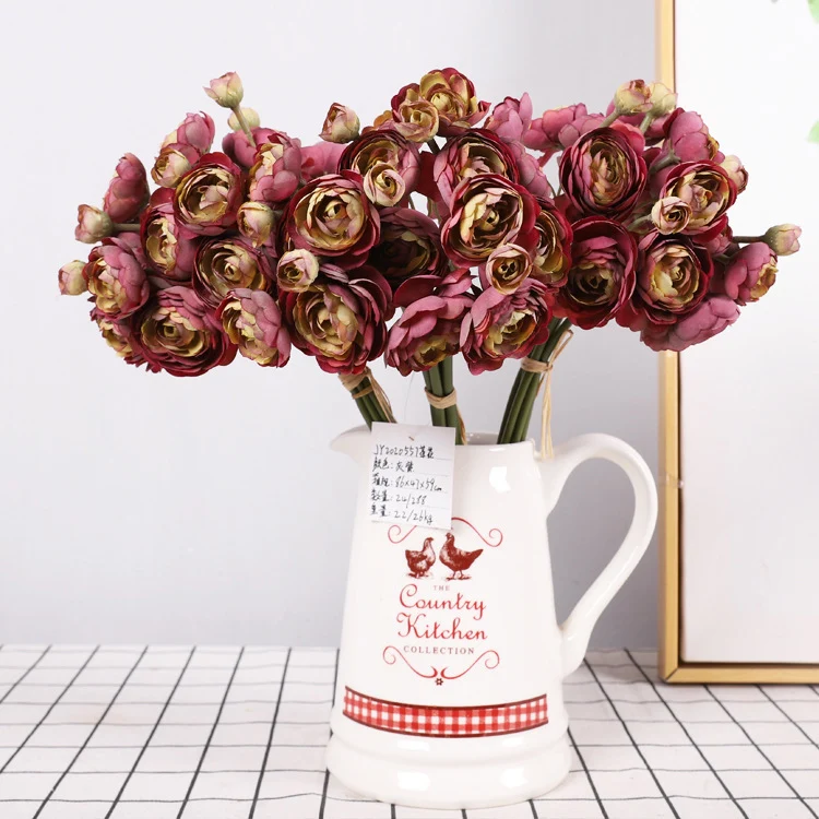 37 cm Vintage-Blumenstrauß mit 24 Ranunkeln in herbst- und winterlichen Tönen