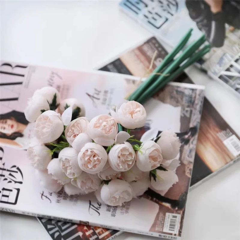Großhandel 30cm Pfingstrosen-Bouquets mit Knospen-Stängeln Perfekt für Hochzeits-DIY-Projekte, Blumenarrangements