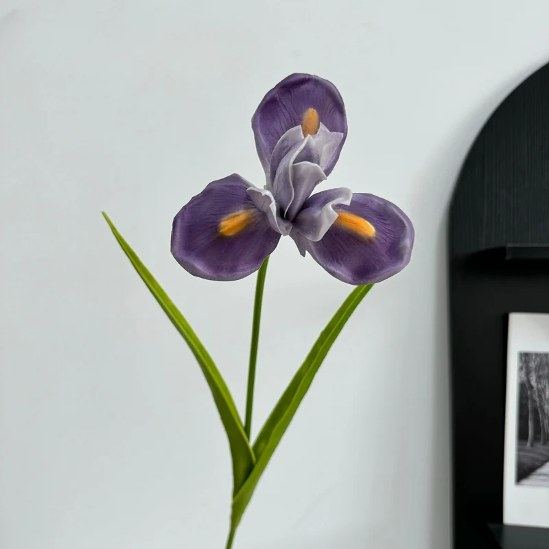 Großhandel: 55 cm künstliche Schwertlilien-Stängel künstliche Iris Deko-Simulationsblumen für die Wohnung