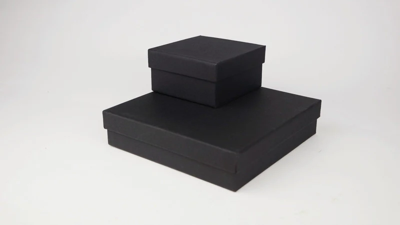 Quadratische Box S - Mattschwarz