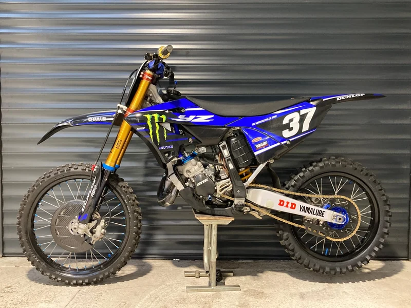 Kit Déco Yamaha YZ 125/250 2022-2025 - DYNEXA