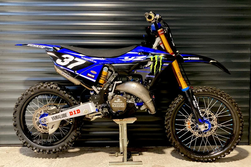 Kit Déco Yamaha YZ 125/250 2022-2025 - DYNEXA
