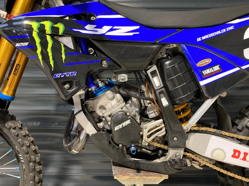 Kit Déco Yamaha YZ 125/250 2022-2025 - DYNEXA