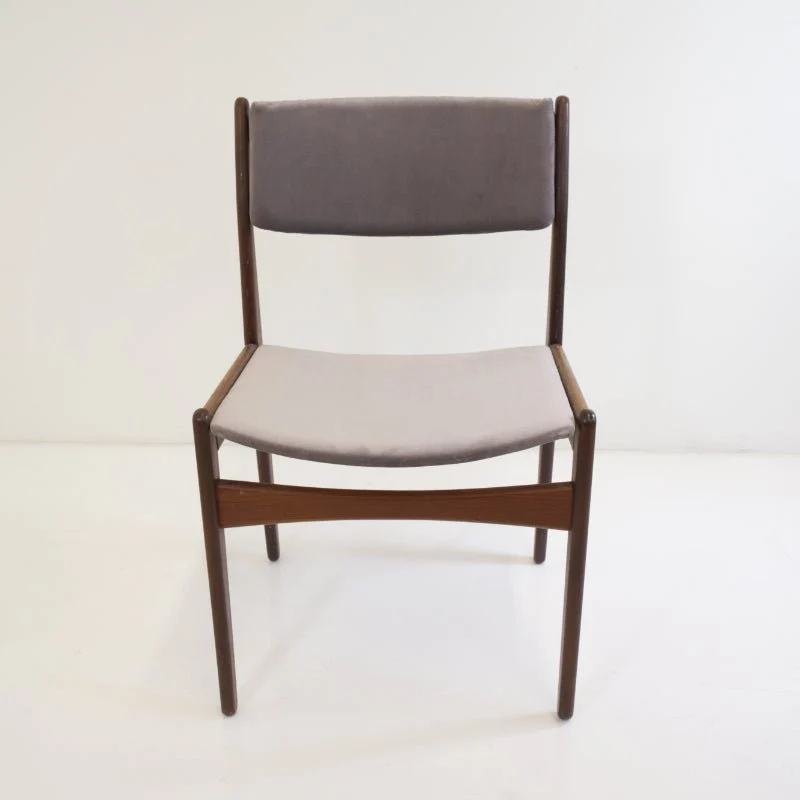 Frem Røjle Stuhl Modell 142 - Vintage Stuhl Poul Volther - DesignWe.Love