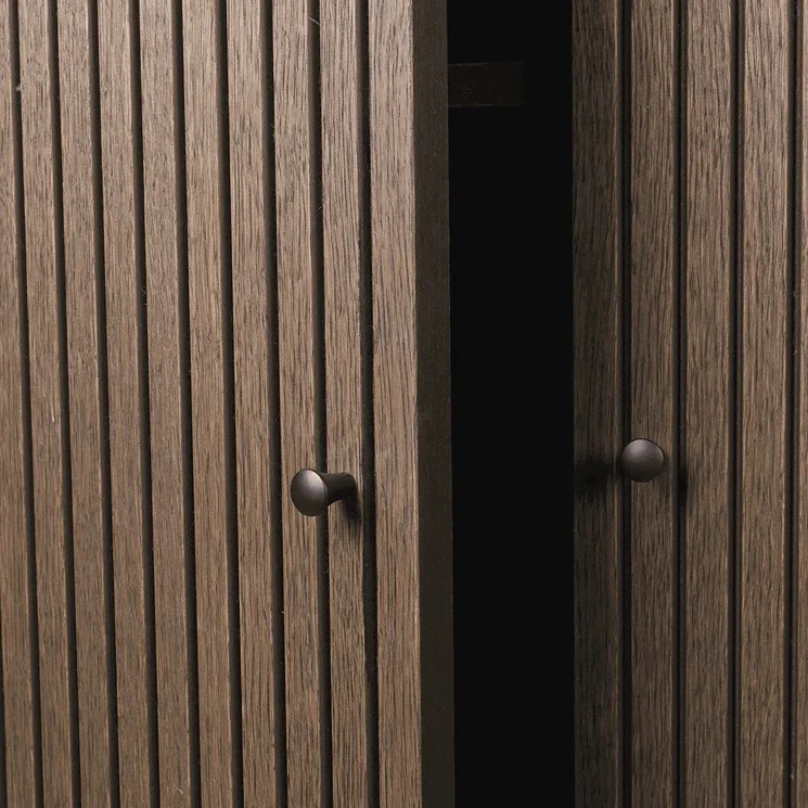 Sill Wandschrank Eiche dunkel - ferm LIVING