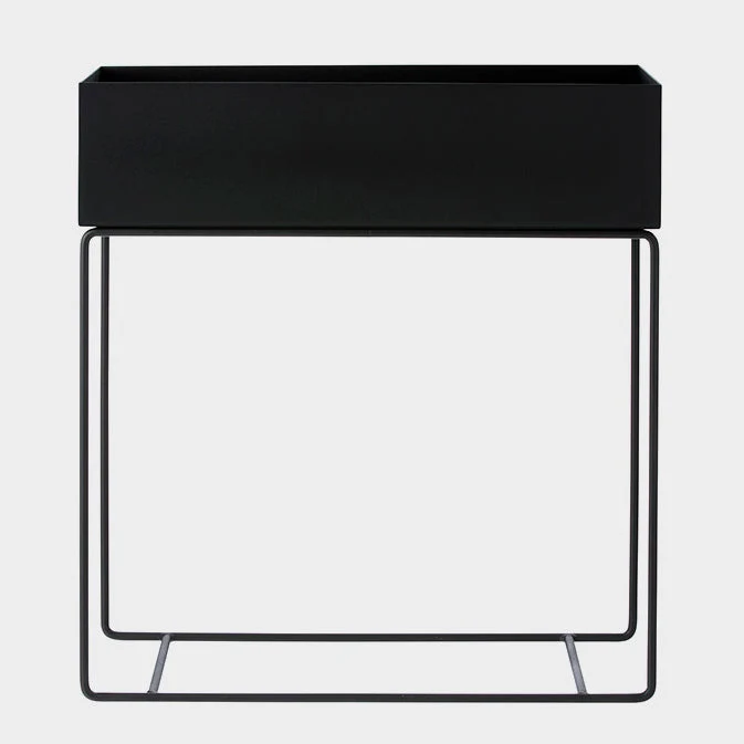 ferm LIVING Blumenkasten Plant Box | mit Füßen aus Metall