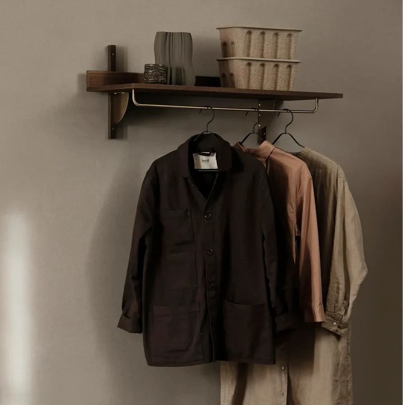 Sector Rack Wandgarderobe Eiche & Messing - ferm LIVING