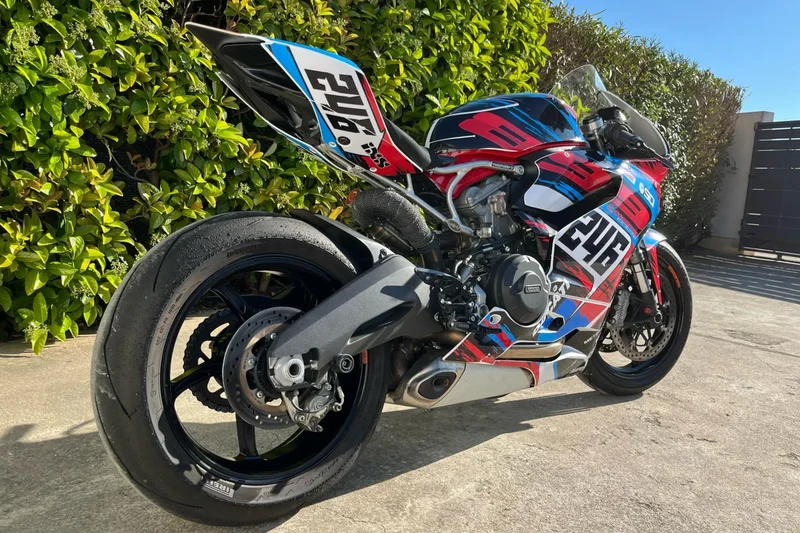 Kit Déco Ducati Panigale 899/1199/1199s 2012-2015 - RACE