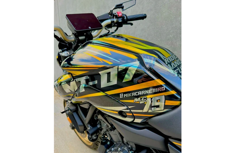 Kit Déco Yamaha MT 07 2021-2024 - GOLD (100% chrome recommandé)
