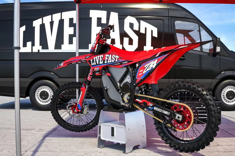 Live Fast - Kit Déco Semi-Personnalisé