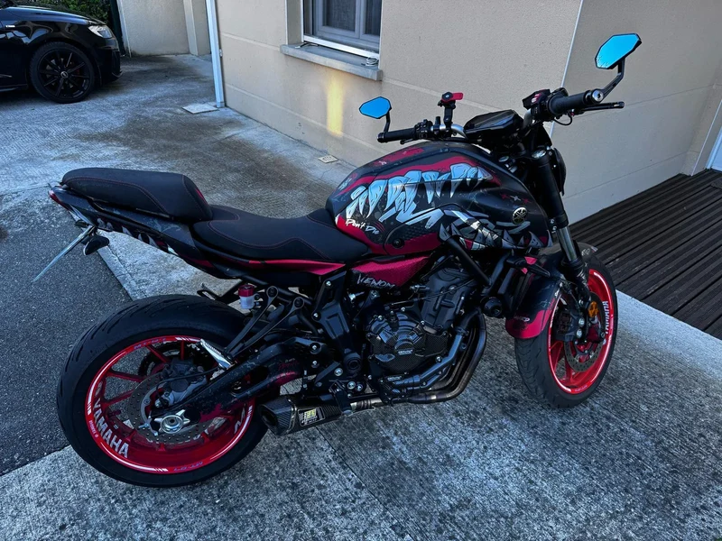Kit Déco Yamaha MT 125 / MT 03 / MT 07 / MT 09 / MT 10 Semi-Personnalisé - VENOM