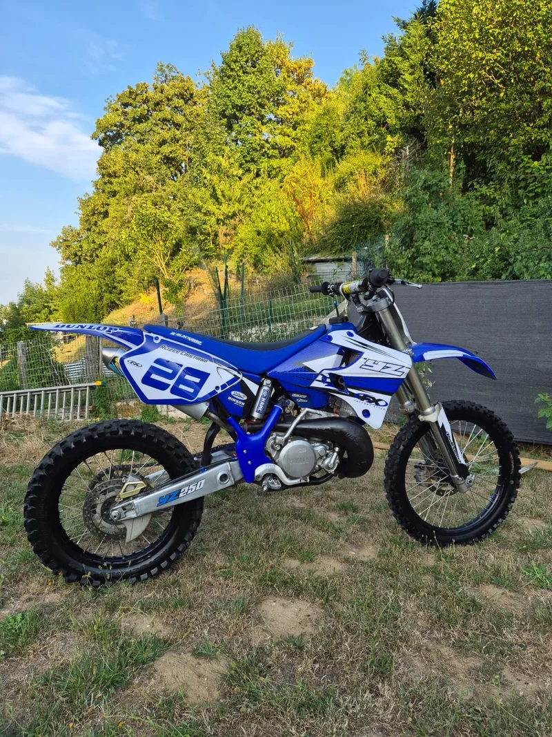 Kit déco YAMAHA YZ 125-250 1996-2001 - FACTORY